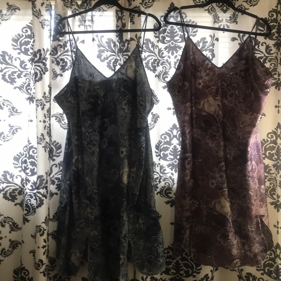 PRELOVED pair of sexy nighties - Picture 2 of 8